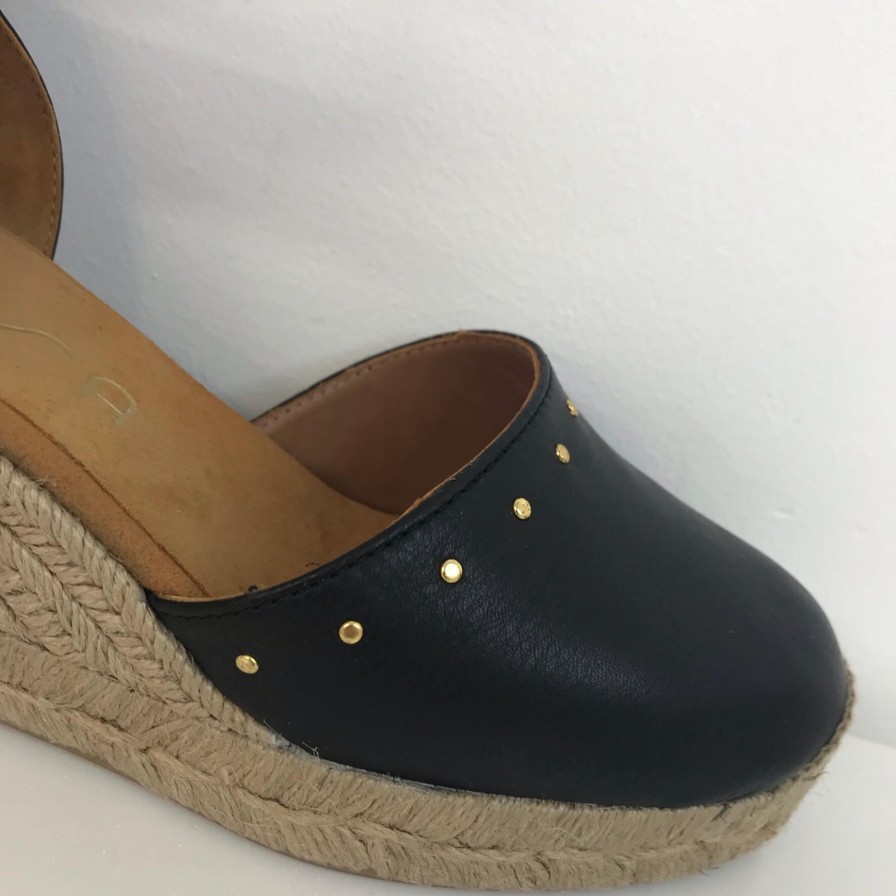 Unisa Unisa Cliver Leather Wedges - Black New