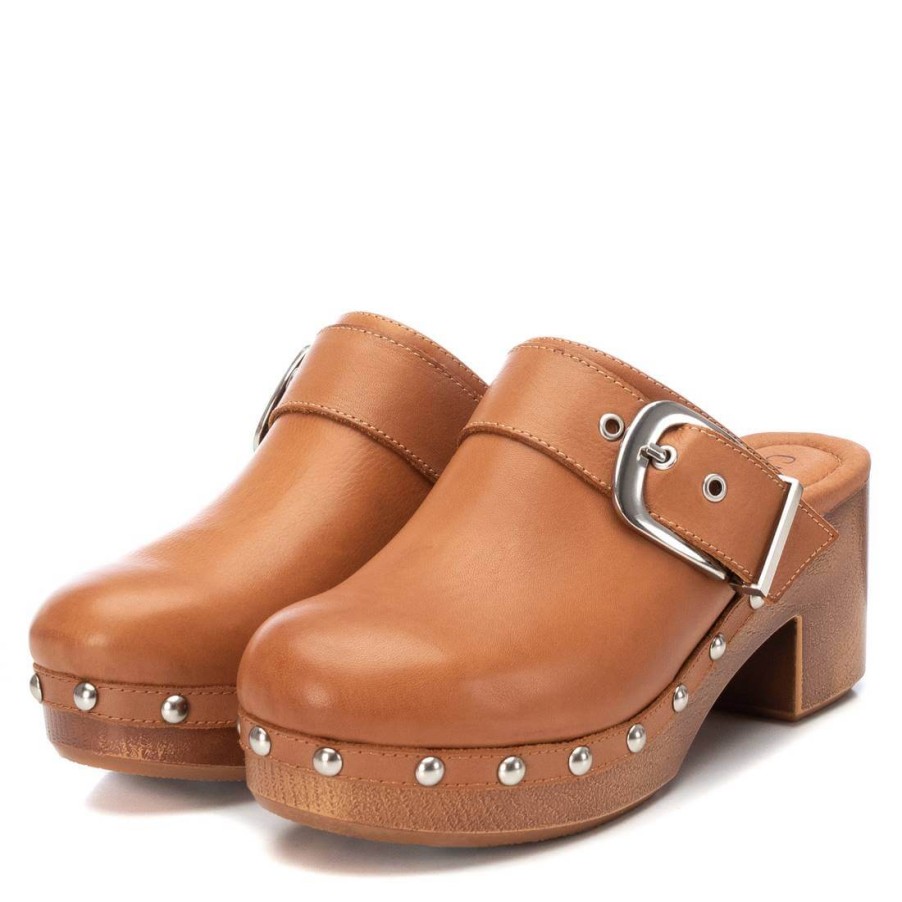 Carmela Carmela Tan Leather Slip On Clogs Hot